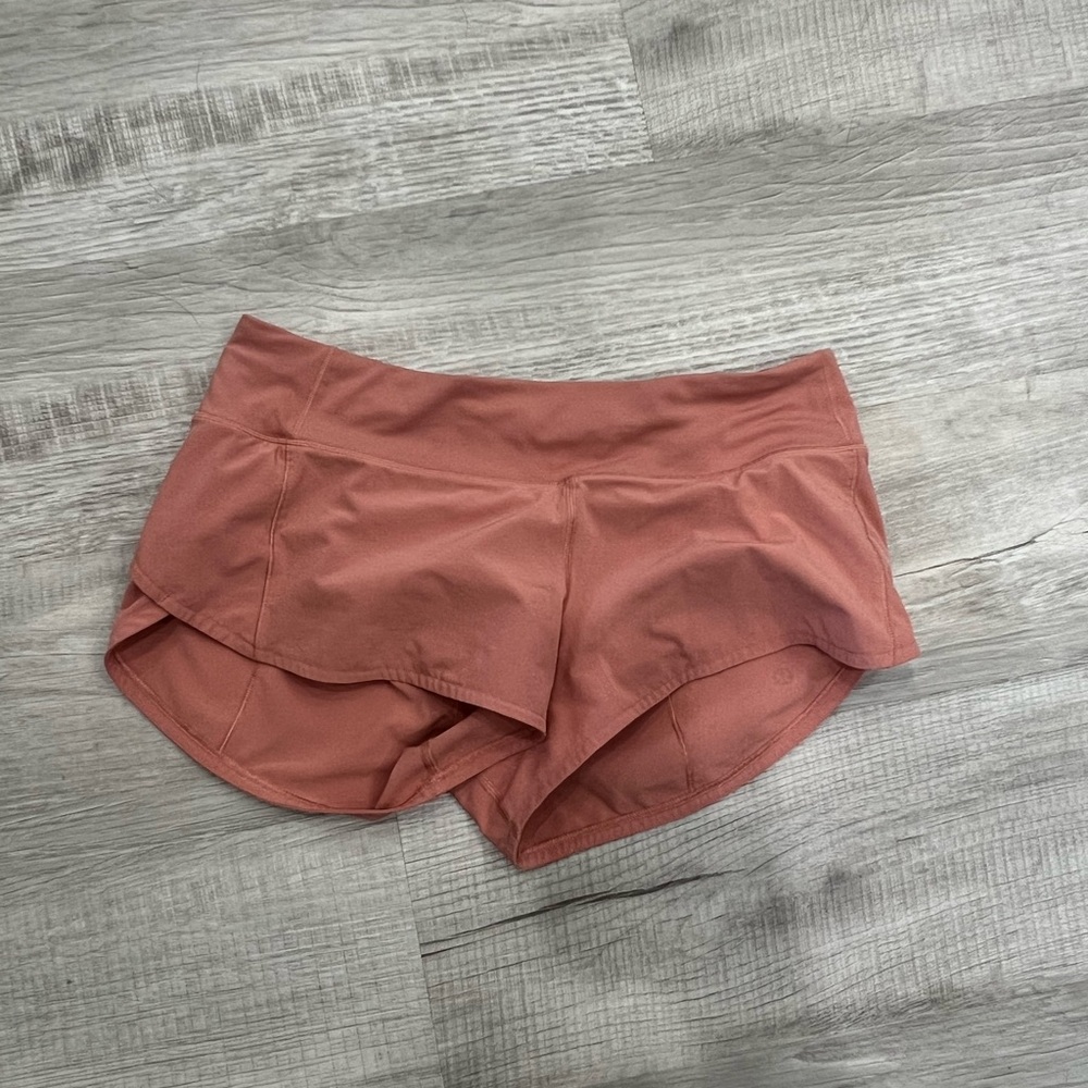 Lululemon speed up shorts 2.5”